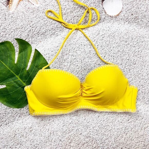 Victoria’s Secret ruched bikini top S - Picture 1 of 8